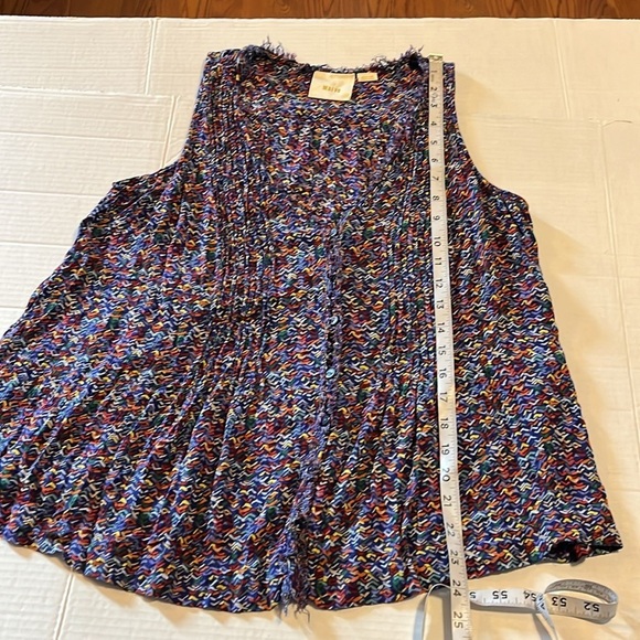 Anthropology Maeve-M-multicolored, V-neck, sleeveless, button down, top/blouse. - Picture 13 of 13